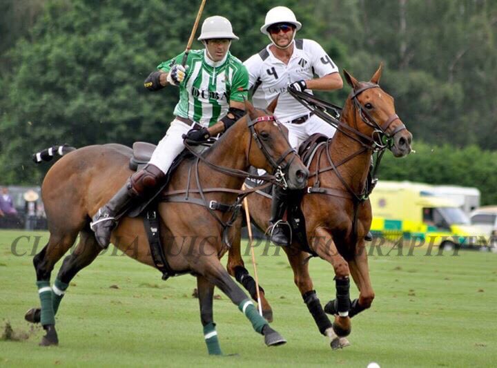SuicaClaudia's tweet photo. @negrodelusa @guardspoloclub @Cartier Queen's Cup 2016 @SuicaClaudia #polo #queenscup2016 https://t.co/PZPju890Wb