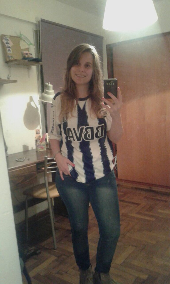 mateoferrer90's tweet photo. Flor Pomilio ganó en #TalleresxShowsport la camiseta oficial que @AchuDavid usó en #Talleres #BocaU y ya la tiene 👇🏼 https://t.co/7keQOhSdQQ