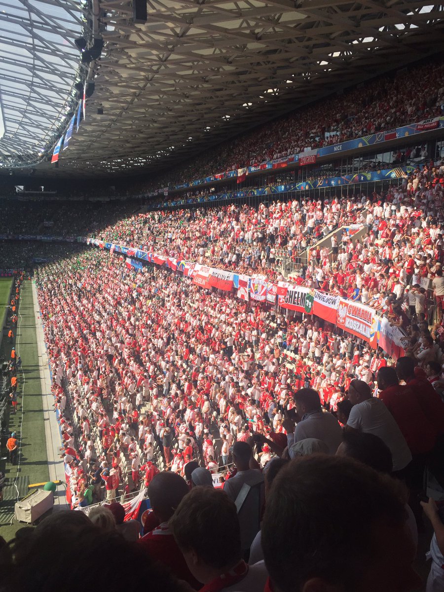 WRPsocial's tweet photo. Back from the football in France. Great long weekend, but do need an actual relaxing holiday now! 🙈 #EURO2016 🇫🇷 https://t.co/9FKsnKI0F0