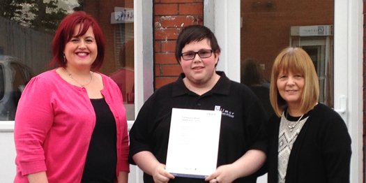 rathbone_uk's tweet image. Hard work and being an allround nice guy has landed Darren with a job! Very well done! bit.ly/1Uji80M