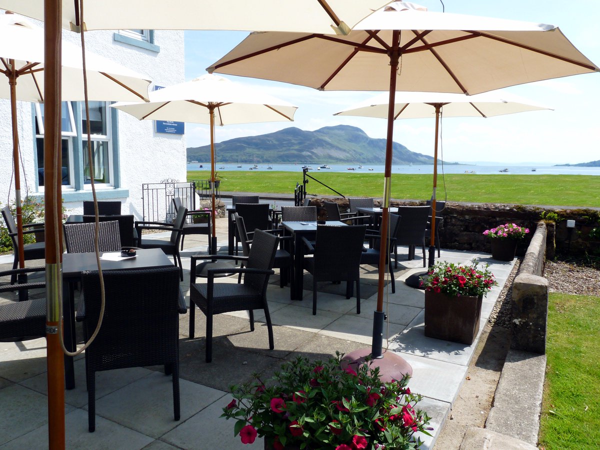 The Glenisle Hotel
Asking Price £780,000
christie.com/properties/hot…