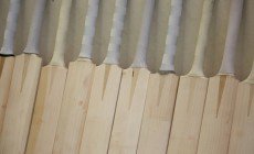 WisdenCricket's tweet photo. Need a new bat? This will help. The definitive 2016 All Out Cricket Gear Test. https://t.co/wb7cVvuHbt https://t.co/FRft5JeHfr