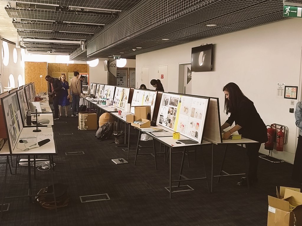 RavePIdesign's tweet photo. Set up time. The Degree Show begins in a few hours. 

Come and visit us. https://t.co/qGJtHQPG2E