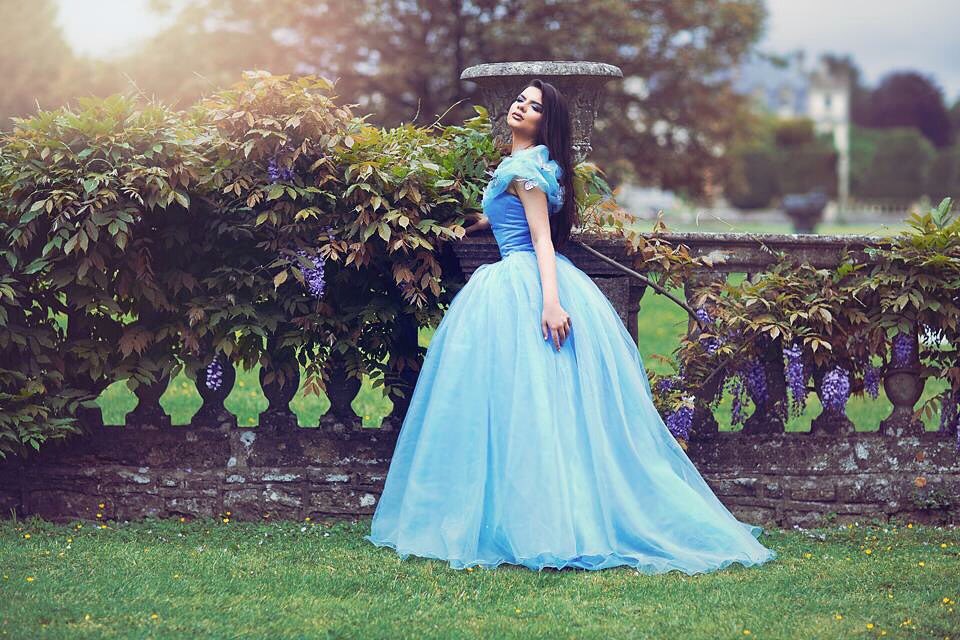 Yolanda_Kingdon's tweet photo. Princess Photoshoot #pageant #missgb #MissUSA #yolandakingdon #sophiebettridge #cinderella #cinderellamovie #retweet https://t.co/Rno2MO4cr3
