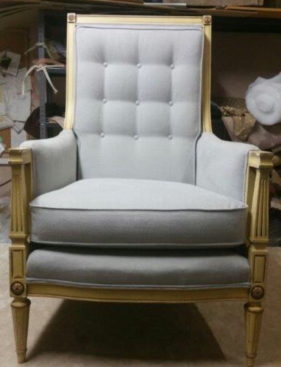 StellaMannering's tweet photo. Upholstered chair in Linara 'Feather Grey' ready to leave the workshop! #Romo #upholstery #buttoning #interiors https://t.co/eOW1Db0Jvy