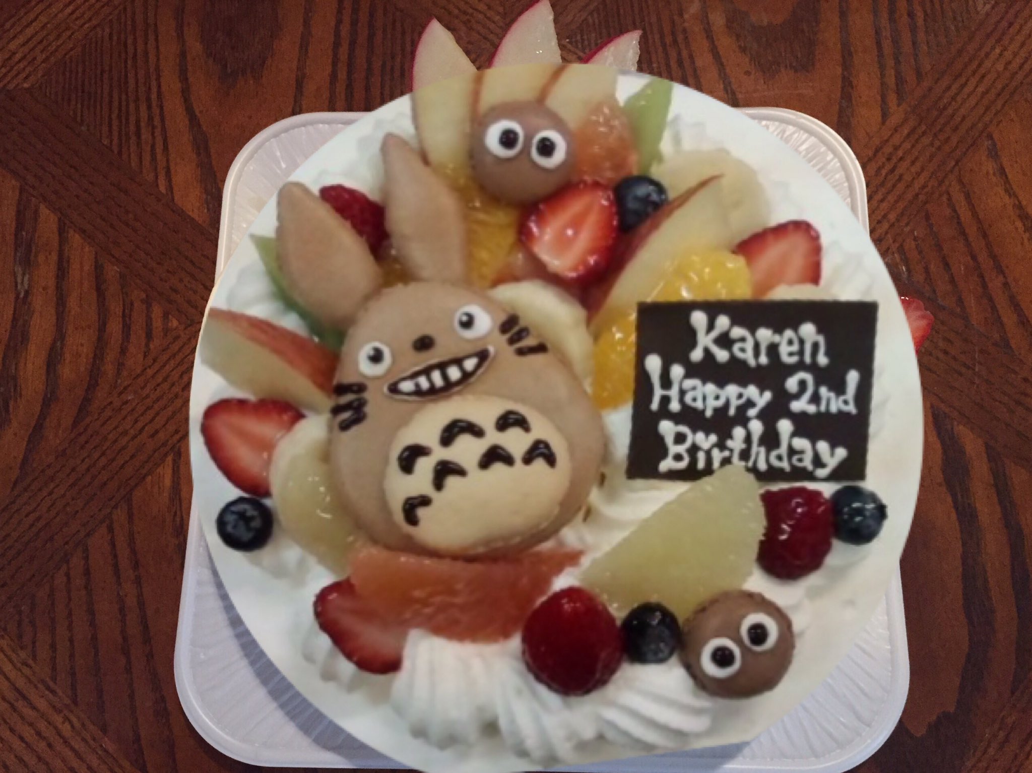 パティスリー アルレット トトロのキャラクターケーキ まっくろくろすけも一緒にのオーダーです キャラクターケーキ イラストケーキ 洋菓子 神戸 スタジオジブリ となりのトトロ 宮崎駿 T Co Gp85snt3lc Twitter