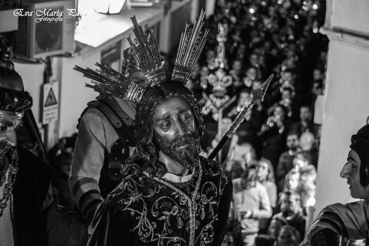 bandacoronacion's tweet photo. Miércoles...
El Hijo del Hombre https://t.co/Oc0U9kvor2