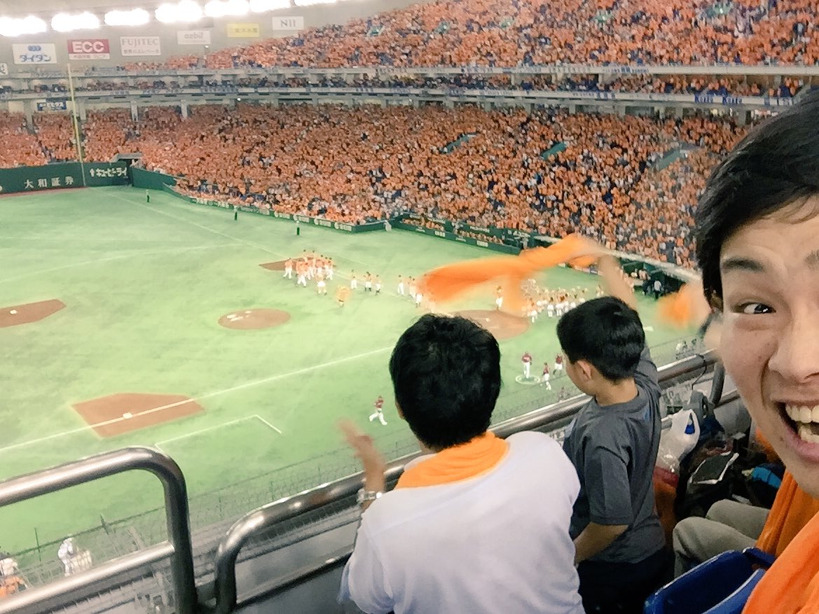 تويتر ンダホ Fischer S على تويتر 久々に野球観に来た 村田選手のサヨナラ打 鈴木選手の好走塁 たまんなかった 野球ってイイね ー ちなみに実家は巨人ファンでおいらは基本フェアにみるたいぷ ー T Co El3jptmum8
