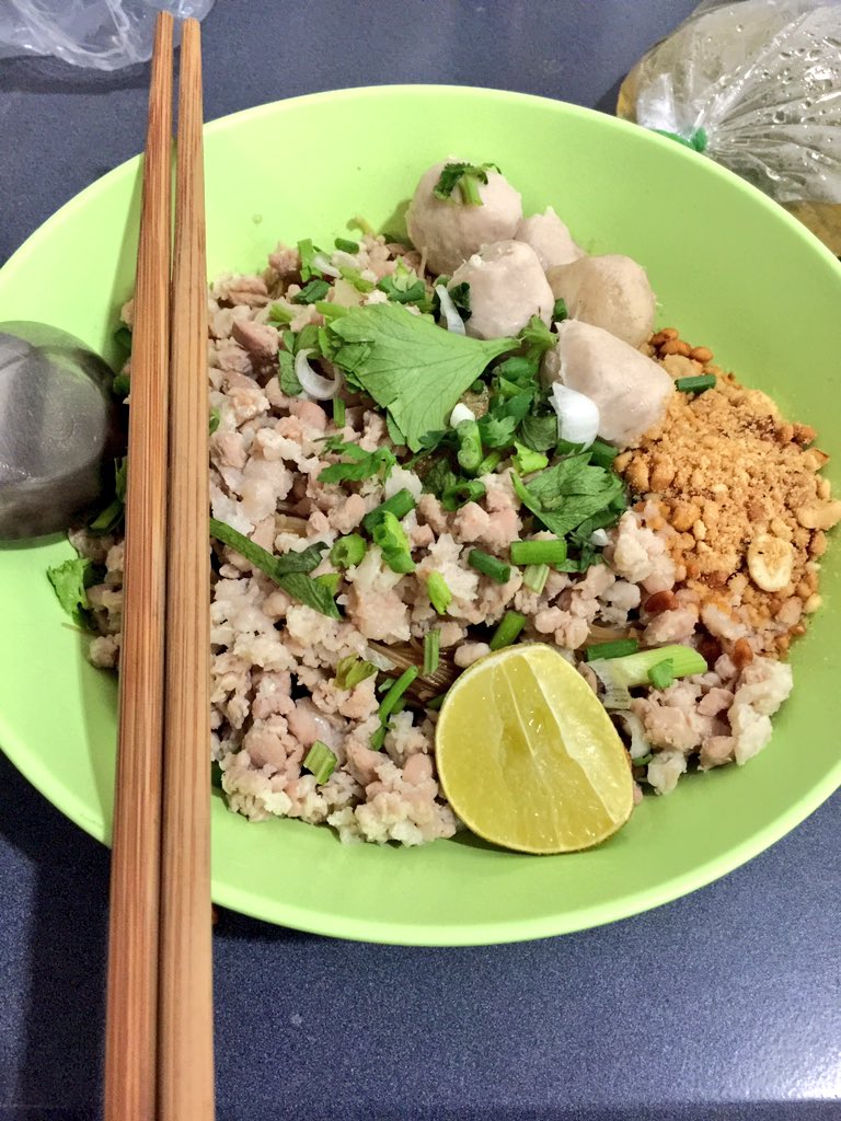 kamonwanooo's tweet photo. อร่อยนะ #ร้านทิ https://t.co/Hfh6X3WVAJ