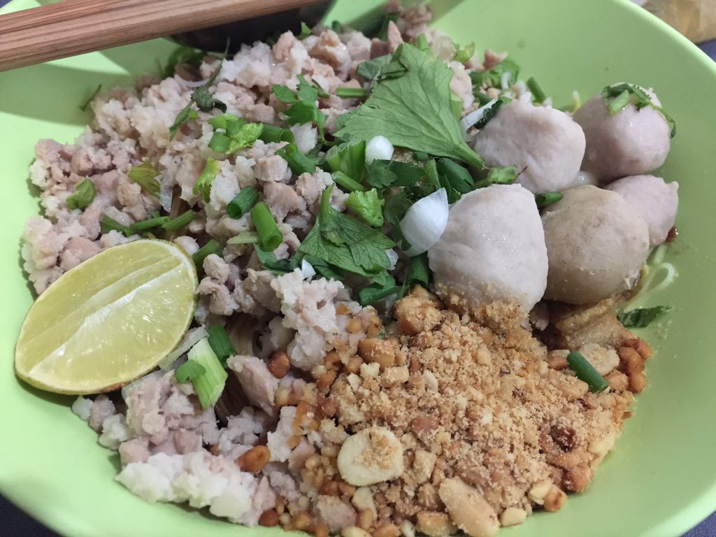 kamonwanooo's tweet photo. อร่อยนะ #ร้านทิ https://t.co/Hfh6X3WVAJ