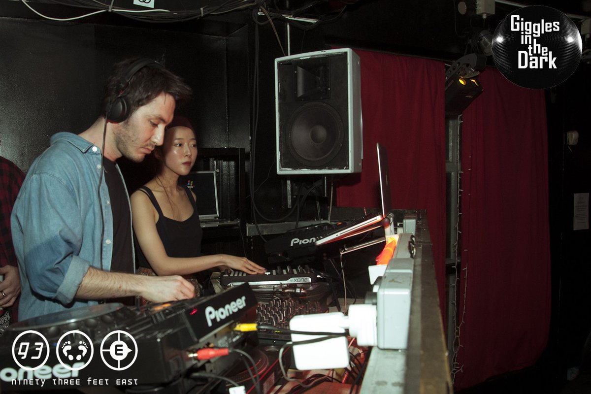 This #Saturday > <a href="/GIGGLESindaDARK/">Giggles in the Dark</a> <a href="/TipsyDalston/">Tipsy</a>!
playing w/<a href="/redpigflower/">red pig flower</a> again :) more info >bit.ly/1sv6OZc