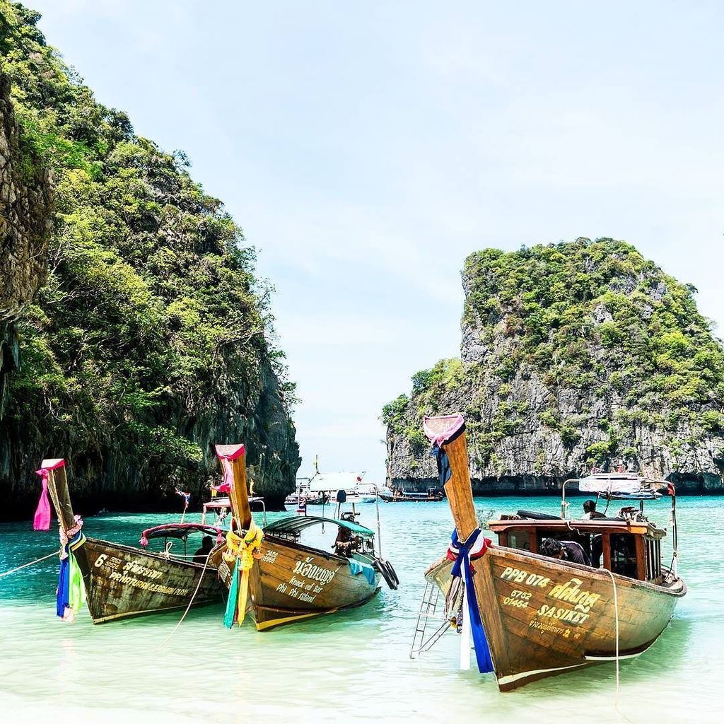 tag ⛵ who'd be in your ⛵ boat!

phuket 📷 thailand ift.tt/1tvUEQy