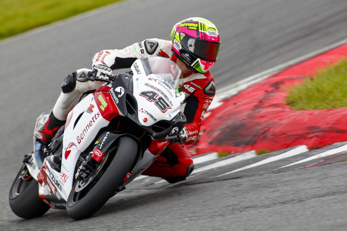 HalsallRacing's tweet photo. P4 in the second session at Snetterton with a few more bits tweaked and changed! #SolidProgress https://t.co/Lc2VtkbVFq