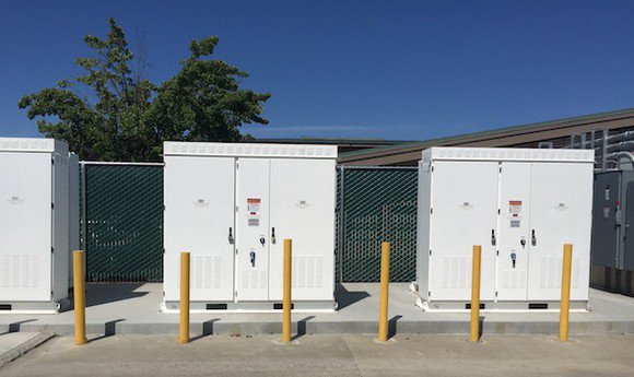 PowerDiverter's tweet photo. 3 Energy Storage Technologies to Keep an Eye On https://t.co/yFS0lH3V1u @TravisHoium @themotleyfool #EnergyStorage https://t.co/c2rHCO4WZf