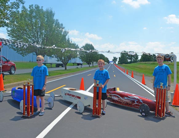 Boxkart's tweet image. Local Soap Box Derby Draws Participants and Fans buff.ly/25WZszu via @SurfKYNews
