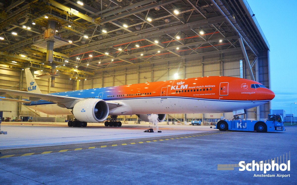 Orangepride Klm S Unique Orange Aircraft To Promote The
