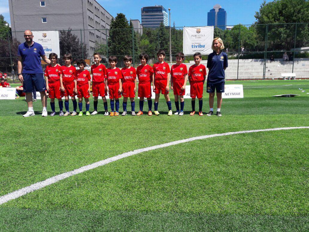 2015-2016 Barcelona futbol altyapısı sezon sonu katılım töreni ve diploma takdimi... #barcelona