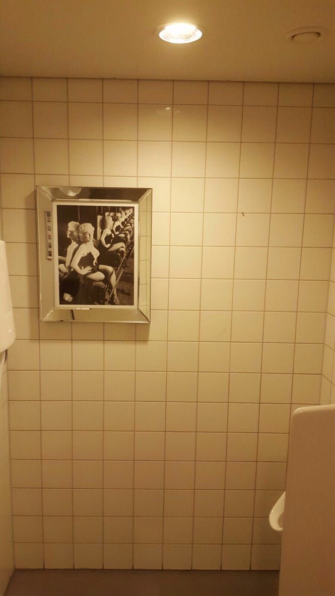 Helaas... We missen <a href="/MarilynMonroe/">Marilyn Monroe</a> ... Kan diegene die haar heeft meegenomen weer terughangen... <a href="/bieb010/">Bibliotheek Rotterdam</a>