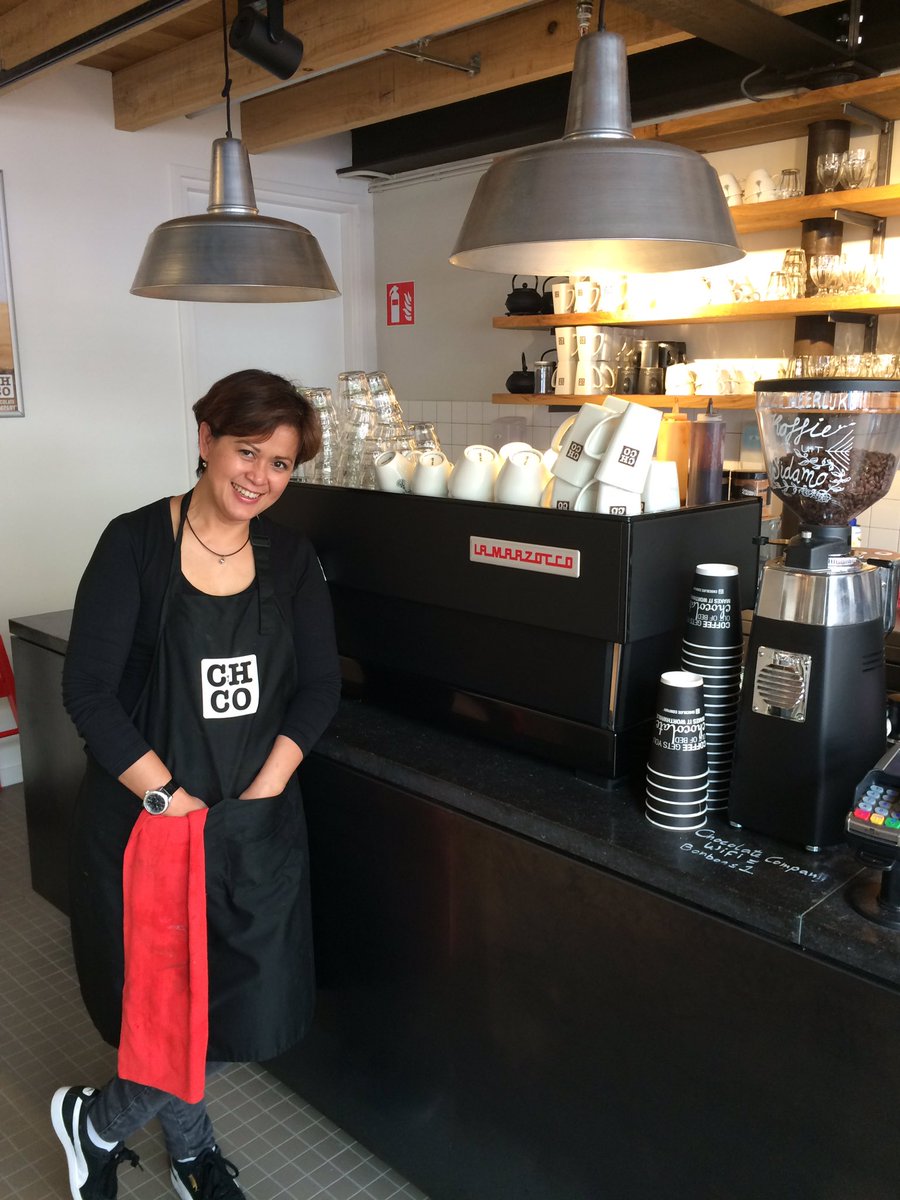 Dark chocolat and a Black linea classic at Chocolate Company Cafe Zoetermeer #linealove