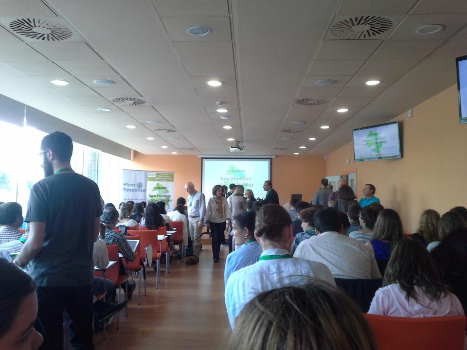 boronfan's tweet photo. Almost ready!!! #FrontiersCBGP in @GBGP_madrid https://t.co/GXlV7SQ1cU