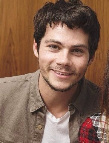 MazeRunner_ES's tweet photo. Dylan O'Brien y su hermana se parecen muchísimo 😱 https://t.co/RTmdmESX7c
