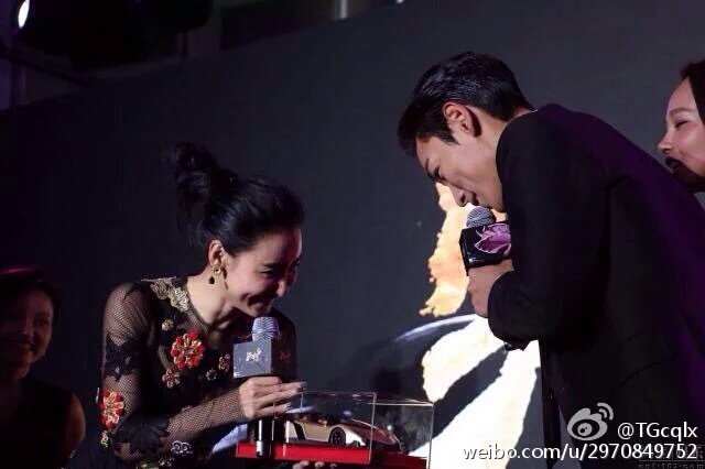 choitopworld's tweet photo. 160614 HQ #OutOfControl press conference in Shanghai 

©on pic 

#빅뱅 #TOP #탑 #최승현 #choitopworld https://t.co/Eb57viYxUz