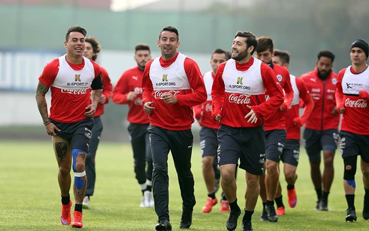 KSportWorld's tweet photo. Copa America #CHIvPAN 4-2 Maravilla @LaRoja los campeones ganan gracias a los goles de @Alexis_Sanchez @eduvargas_17 https://t.co/9nJV71bEqr