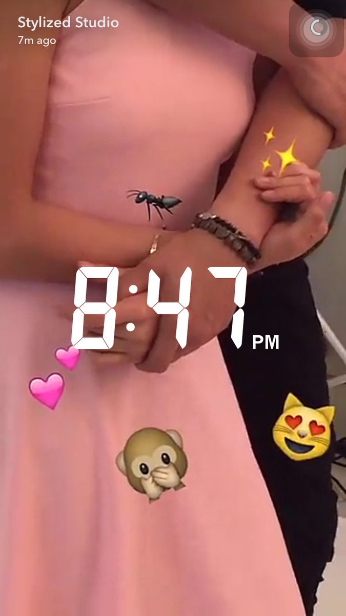 mainedcm_style's tweet photo. 🐜🐜🐜🐜🐜🐜🐜🐜🐜🐜🐜🐜🐜
Ang haba ng linya ng mga langgam! Anebe @mainedcm @aldenrichards02 ?! 🙈😍❤️❤️❤️

#ALDUBTheSender https://t.co/tZbmHQTH05
