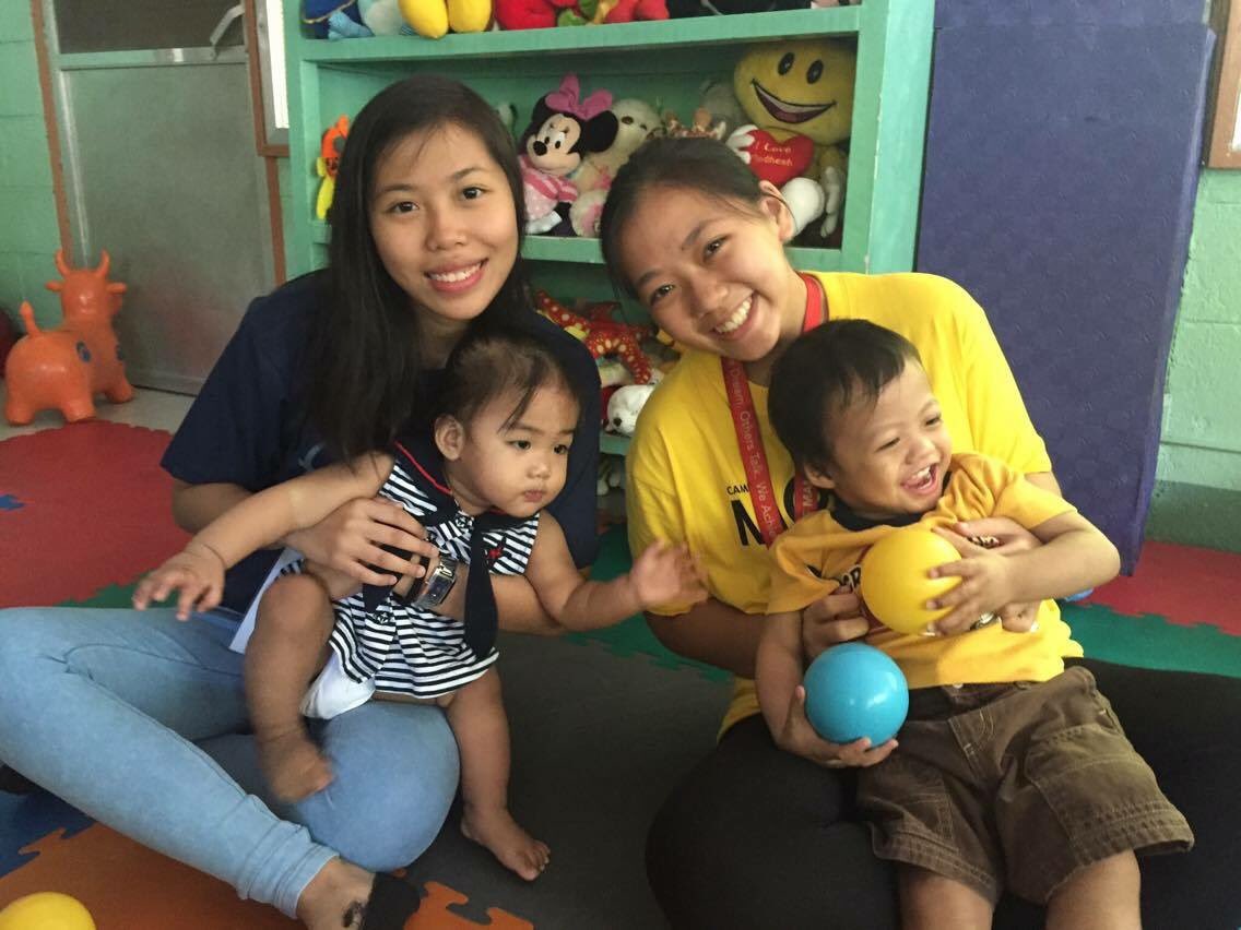 dlsubms's tweet photo. The enrollees of this class fueled the children from Concordia Services with ambition and hope! 🌟 
-
#LEAP2K16 https://t.co/p6JB2aBkDe