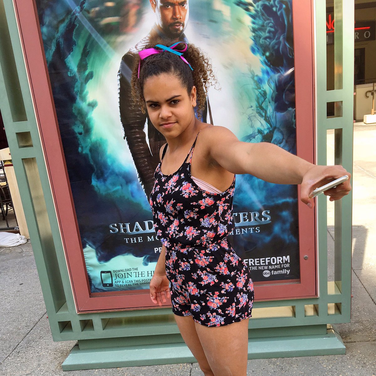 isaiahmustafa's tweet photo. Keeping it in the @ShadowhuntersTV family this #WCW. @EmeraudeToubia @Mllemaximroy @Kat_McNamara ...and my clone ;) https://t.co/lLKIGtNyc0