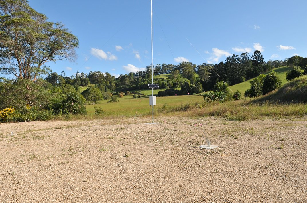 PaulGapes's tweet photo. Local weather monitoring? #localweather #supplyinstallcommission #automaticweatherstations https://t.co/xAhSMpnmtn https://t.co/nni1z9DEXZ