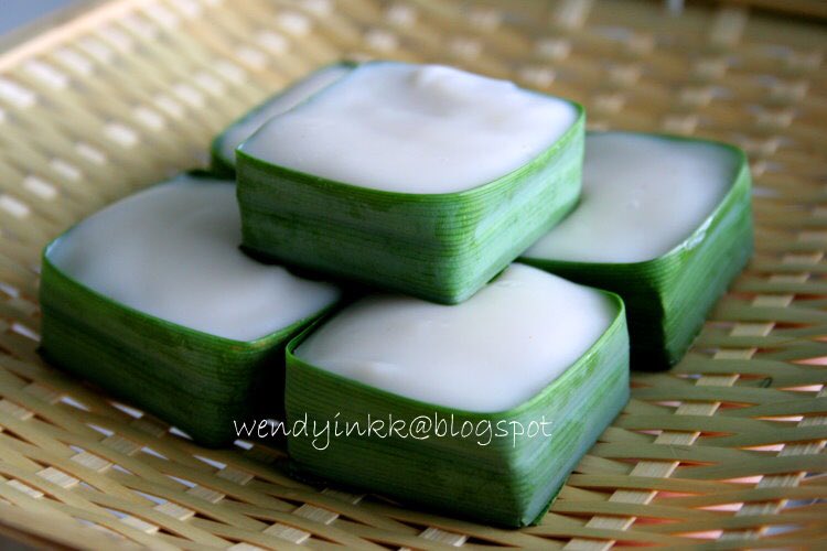 تويتر Fs على تويتر Muazfadhli Hahah Memang Geram Bila Orang Kata Tu Tepung Pelita But The Truth Is Kuih Tako And Vice Versa