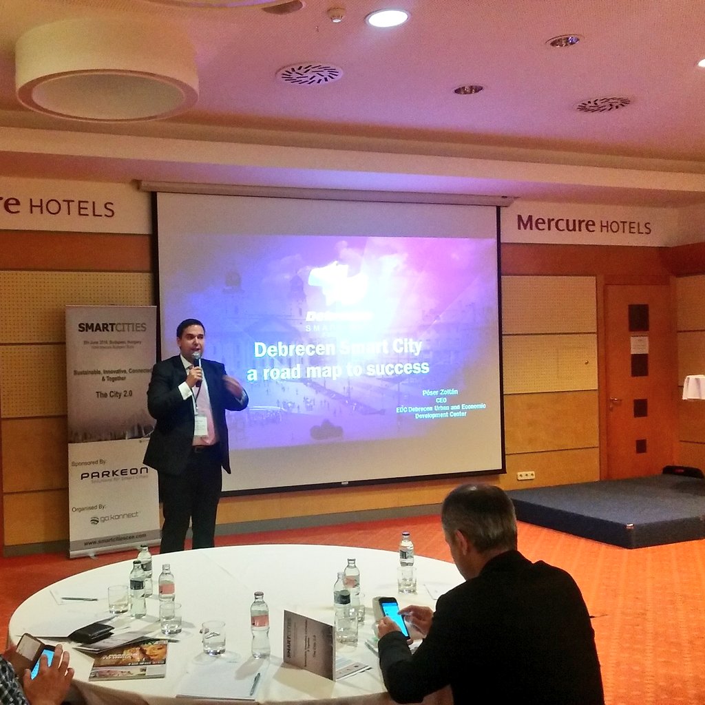 Smart City Debrecen tweet media