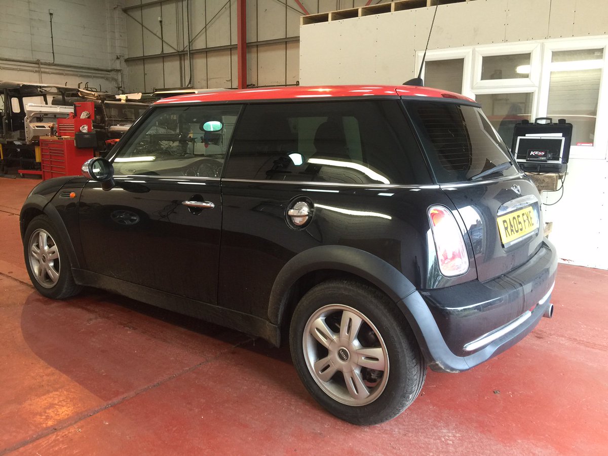 Jbautosolutions's tweet photo. Privacy glass fitted and a cheeky little re-map an extra 7bhp 10nm of torque, vehicle drives much better #mini #bhp https://t.co/IDOWwkwYFm