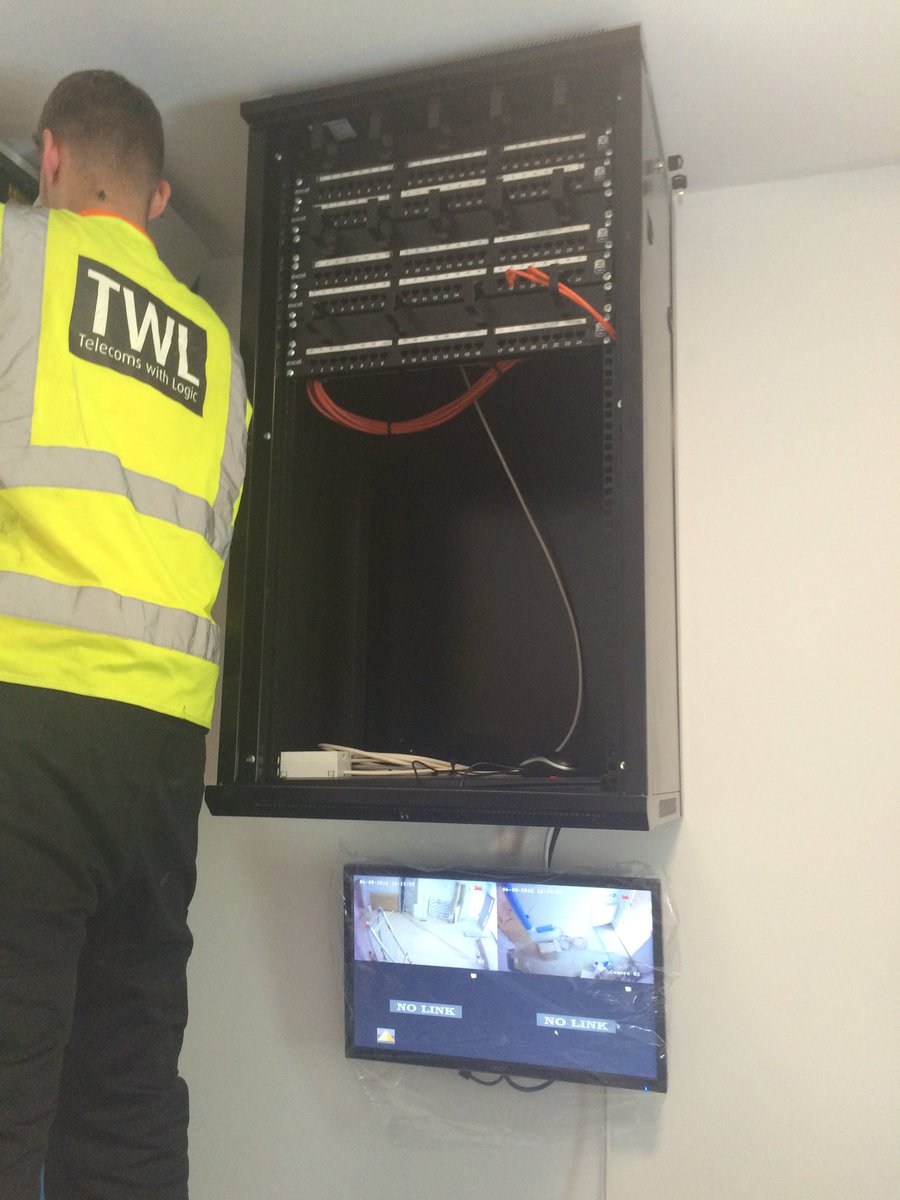 TWL_Tech's tweet image. Good progress this morning #cat6 #hikvision #cctv #security @twlvoiceanddata