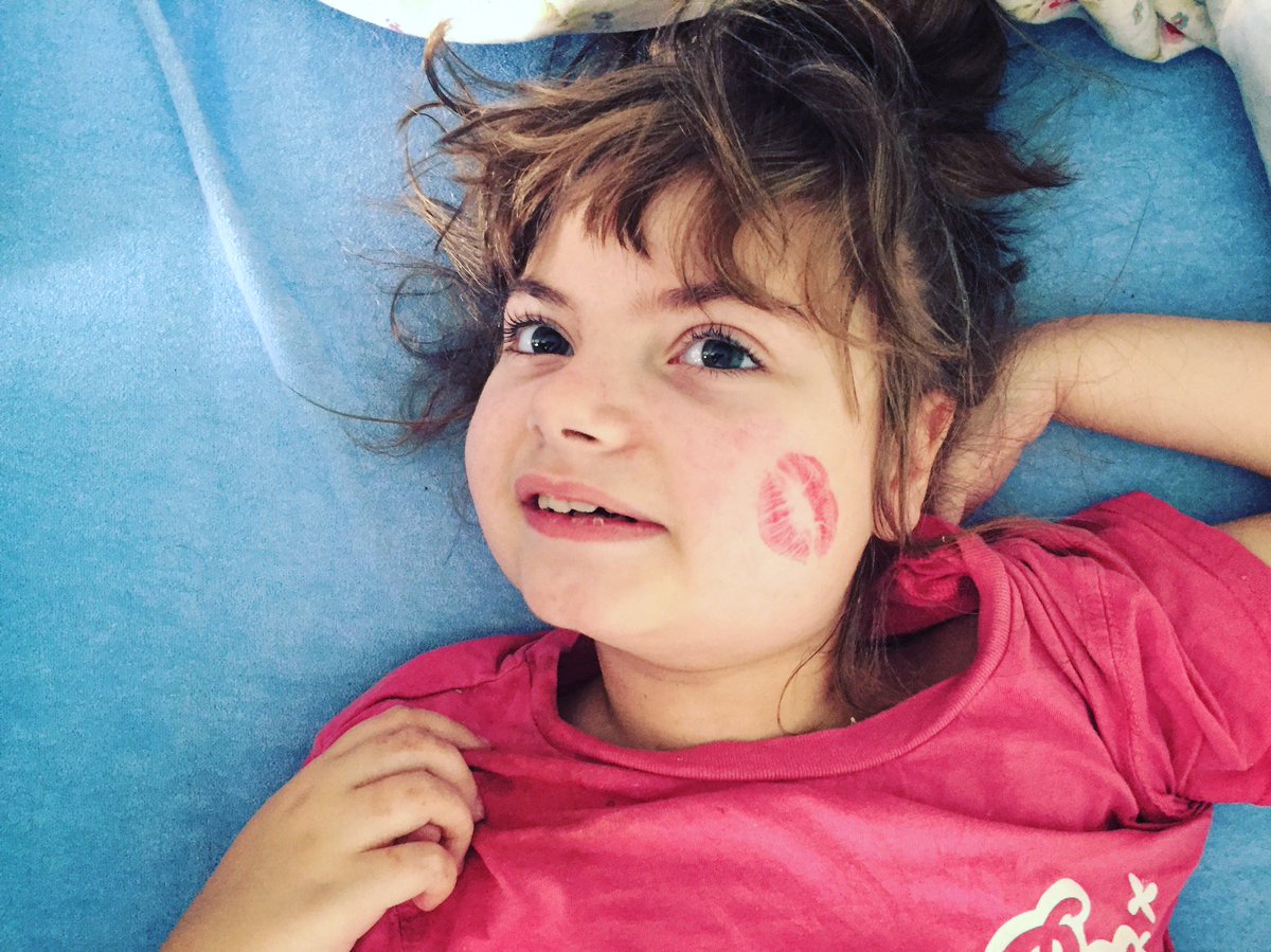 Gracealicious says good morning world! 💋 #rettgirl #rettsyndrome #xoxo