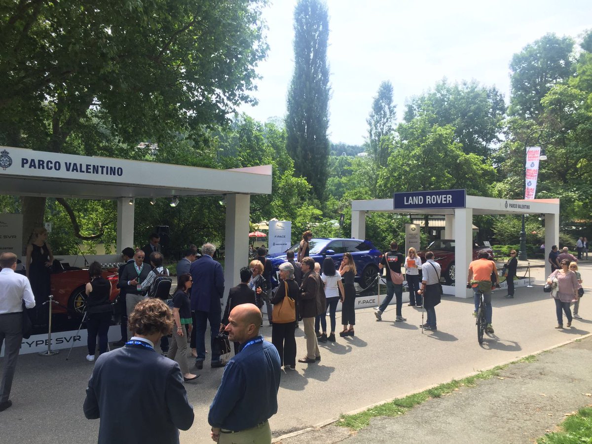 biAutoTo's tweet image. LIVE dalla conferenza stampa #jaguar #LandRover all'inaugurazione dell'edizione 2016 @parco_valentino. Presenti!