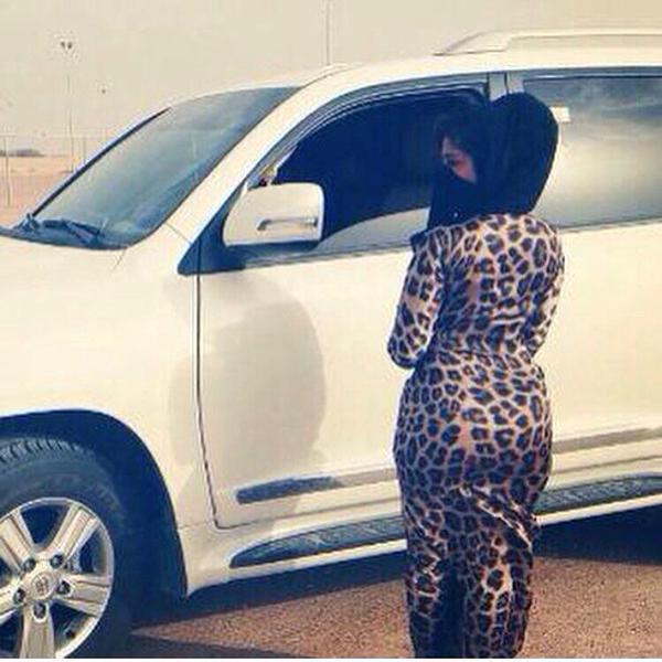 معنى محنة الظهر 🔥
بدي #متحرر جاد يسوي 🔃 رتويت
برسلك رقمى

#مشتهيه