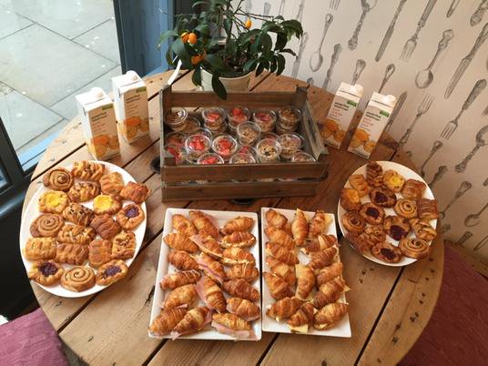 #bigbreakfast #happy #customers.  Business catering from <a href="/baronecafe/">Barone Cafe</a> 07788427999 for enquir… buff.ly/1X071jv