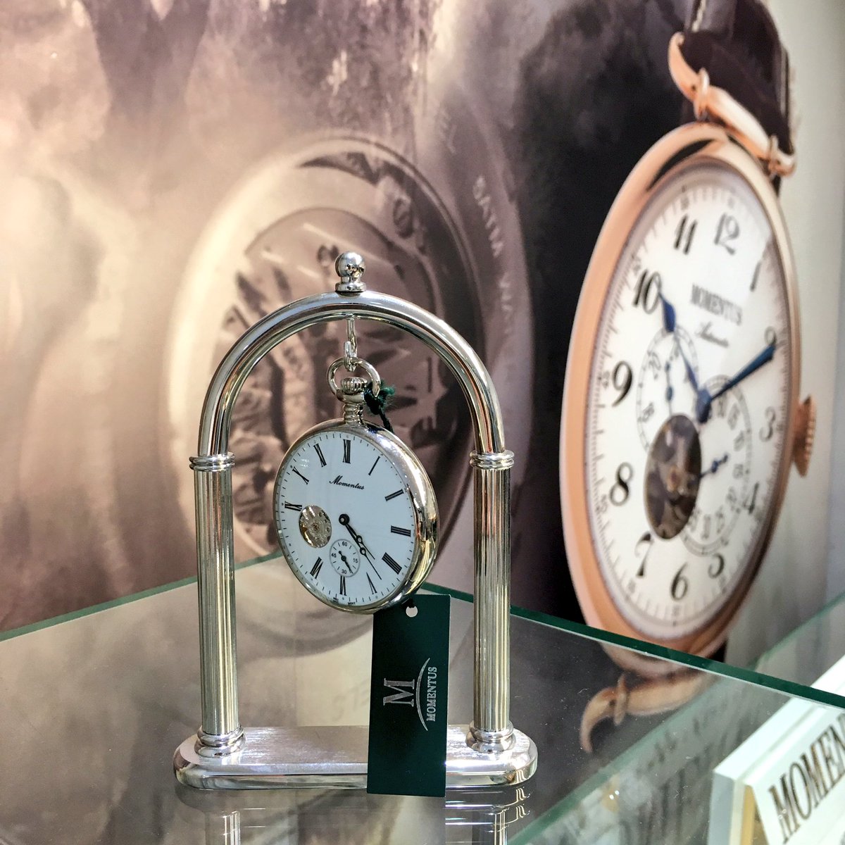 indusTurkiye's tweet image. Bugün günlerden Momentus... #momentus @momentuswatch  Saatin güzelleştiği yerdeyiz...