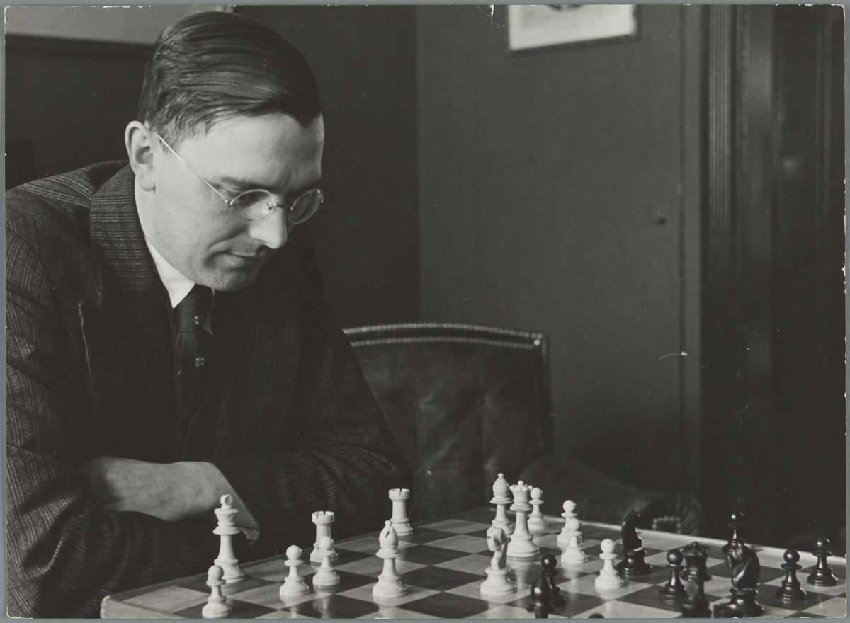 INSEADKnowledge's tweet photo. “Strategy requires thought, tactics require observation.” - Max Euwe https://t.co/7HFSByT8hL