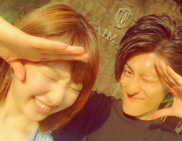 ilovedamia's tweet photo. DAMIAはスタッフ仲が本当に良くてお客様にもそれが伝わるくらいの時もございます(*^^*)/
元気に楽しく仕事をしていますので、髪を綺麗にしたい、かつ元気や笑いが欲しいという方！　　是非DAMIAにお越しください☆ https://t.co/tLLzrdlEr4