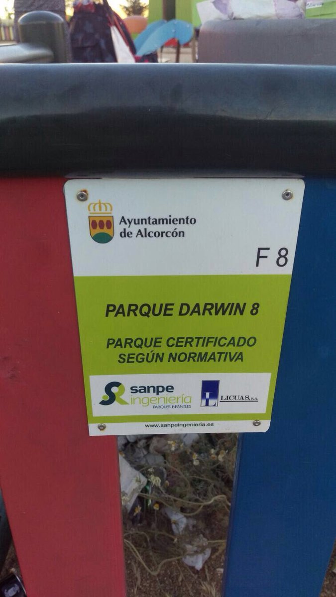 raquelocampos's tweet photo. Asi tienen los parques el ayuntamiento en el ensanche sur. https://t.co/gJ0P2MCRTg