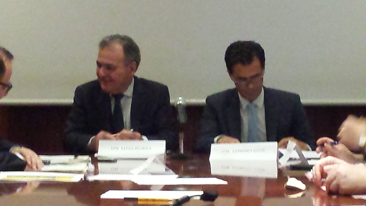 vdbfedersolid's tweet photo. ora incontro su servizio civile con gozi e bobba al min lavoro: ci siamo https://t.co/PwMGAgWmtU