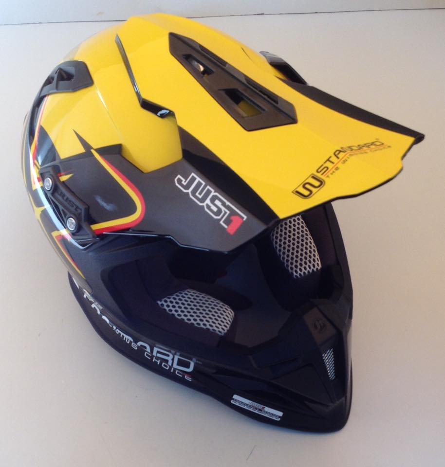 WStandard_TWC's tweet photo. Ready for racing ~ https://t.co/Q4eHOCBhhH