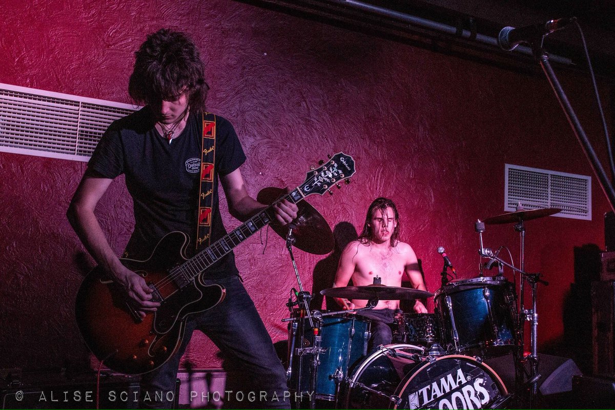DeathSongMusic's tweet photo. New single coming soon.. #thedevilinmissjones #lmits #new #single #perth #rock #rtrfm #triplej https://t.co/Dr2ToWouTY
