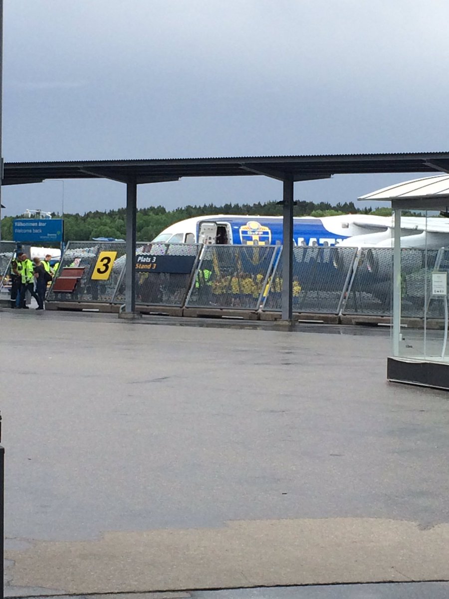I Sthlm för 2 dagars SKL! Hann precis vinka av landslaget och snacka lite med Zlatan