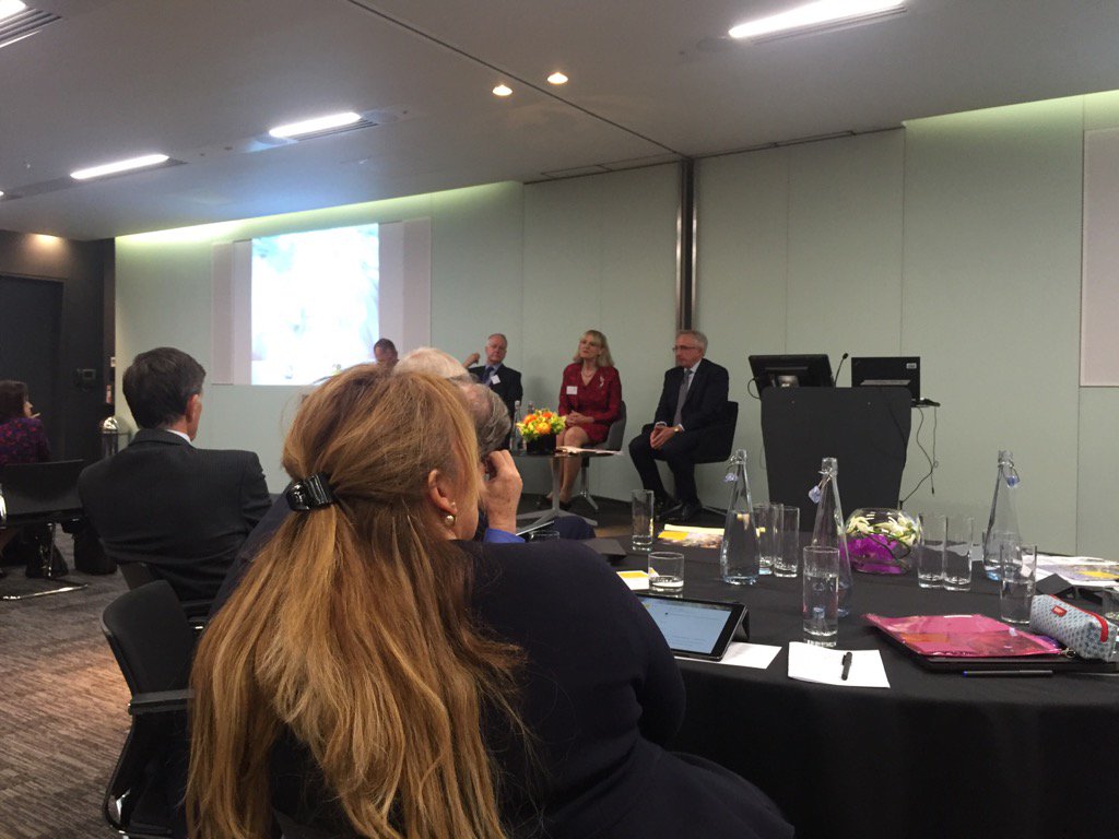 #EY Investor discussion on using big data to create #BigValue