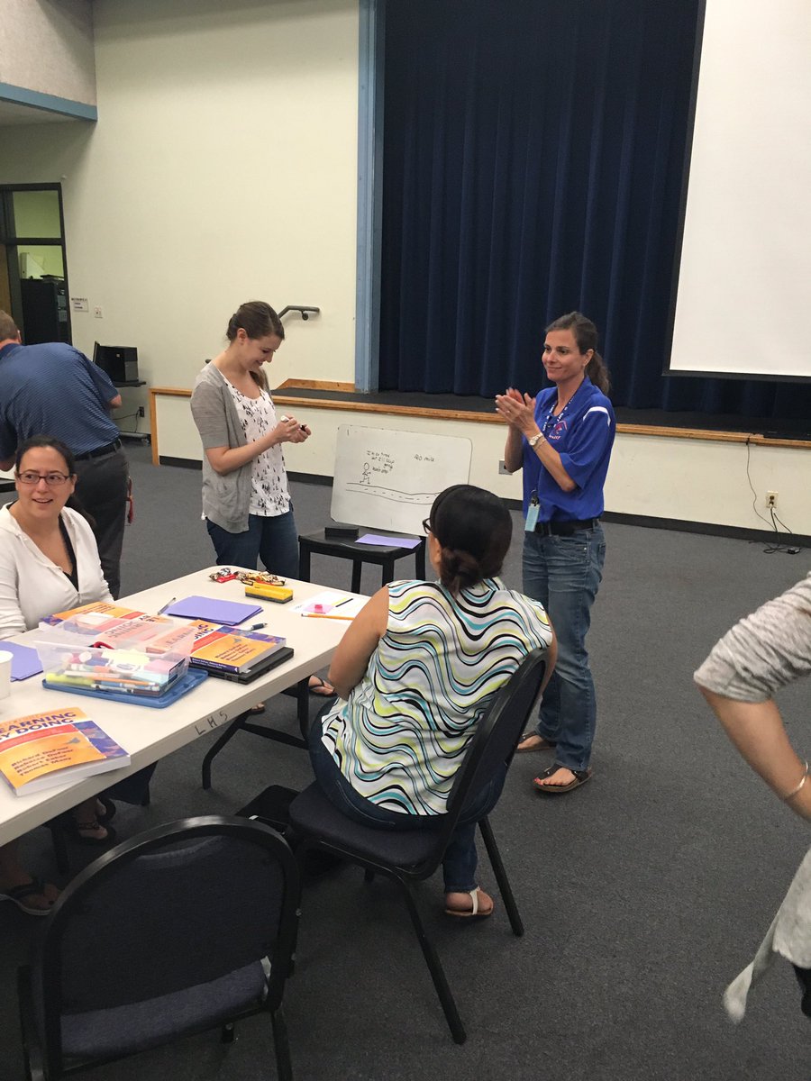 DrTiffanySpicer's tweet photo. @LeanderHS @LeanderISD #Endurance #ActionResearch #LearningvsTeaching Love the learning taking place. #LionPride https://t.co/gGU3Xla7p8