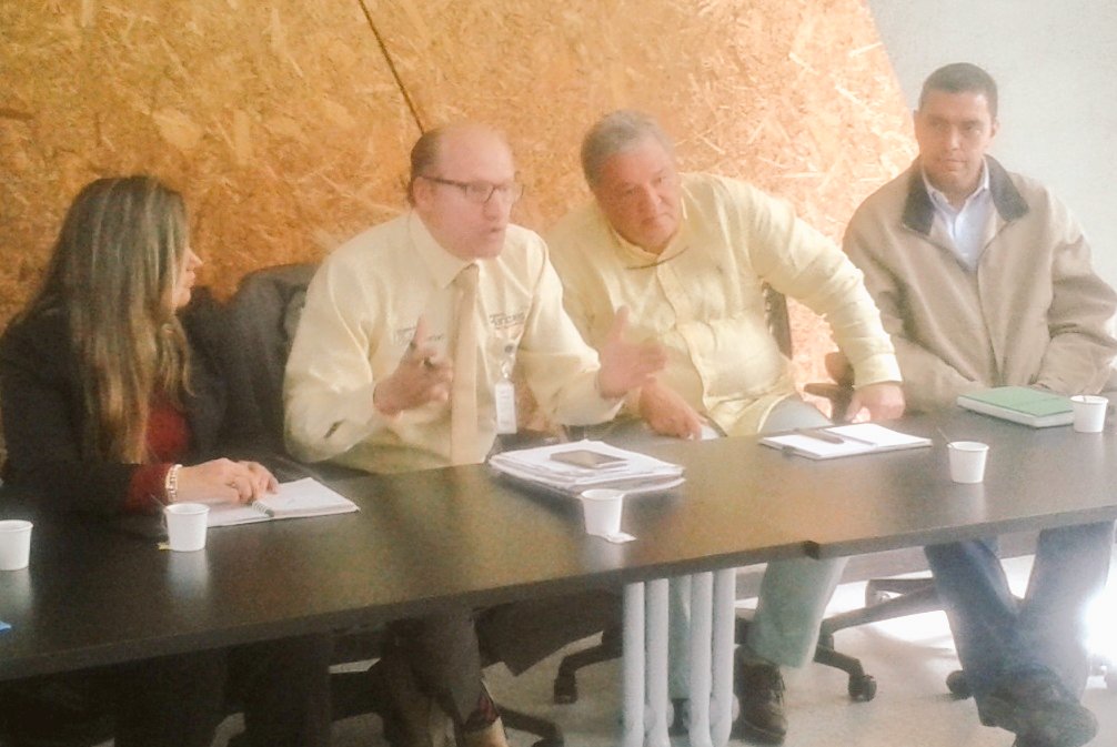 CCManizales's tweet photo. En compañía de @SecTICyCompeMzl en la socialización de Plan Estratégico de Mercado - Sector Musáceas @linamariarl https://t.co/UtcB7WlPfN